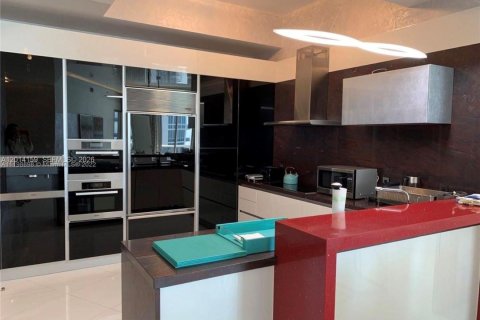 Condominio en alquiler en Sunny Isles Beach, Florida, 2 dormitorios, 195.65 m2 № 2076211 - foto 7