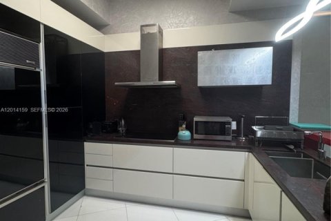 Condominio en alquiler en Sunny Isles Beach, Florida, 2 dormitorios, 195.65 m2 № 2076211 - foto 9