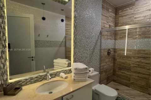 Condominio en alquiler en Sunny Isles Beach, Florida, 2 dormitorios, 195.65 m2 № 2076211 - foto 23