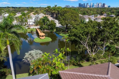 Снять в аренду виллу или дом в Форт-Лодердейл, Флорида 4 спальни, № 1987087 - фото 4