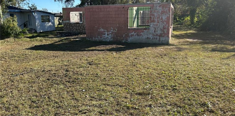 House in Sanford, Florida 3 bedrooms, 129.32 sq.m. № 1755214