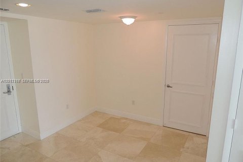 Copropriété à louer à Miami, Floride: 1 chambre, 78.5 m2 № 2075162 - photo 5
