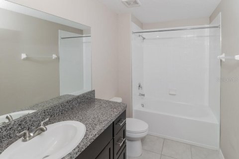 Villa ou maison à louer à Zephyrhills, Floride: 4 chambres, 168.15 m2 № 2380721 - photo 14