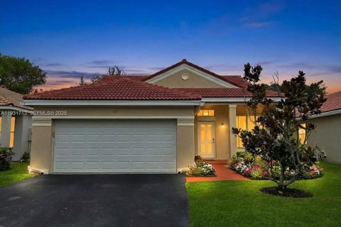 House in Weston, Florida 3 bedrooms, 142.33 sq.m. № 1990245 - photo 18