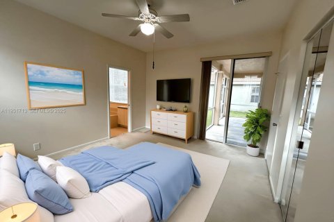 House in Weston, Florida 3 bedrooms, 142.33 sq.m. № 1990245 - photo 11