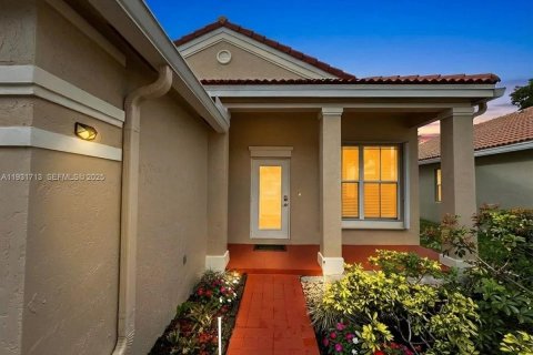 House in Weston, Florida 3 bedrooms, 142.33 sq.m. № 1990245 - photo 20