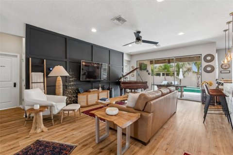 House in Wesley Chapel, Florida 3 bedrooms, 159.98 sq.m. № 2155788 - photo 12
