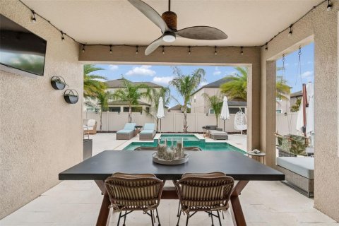 House in Wesley Chapel, Florida 3 bedrooms, 159.98 sq.m. № 2155788 - photo 28