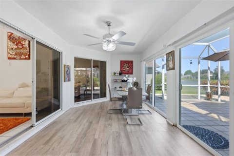 House in Sarasota, Florida 3 bedrooms, 199.74 sq.m. № 2420300 - photo 29