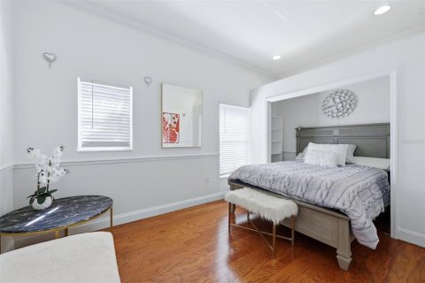 House in Sarasota, Florida 3 bedrooms, 199.74 sq.m. № 2420300 - photo 21