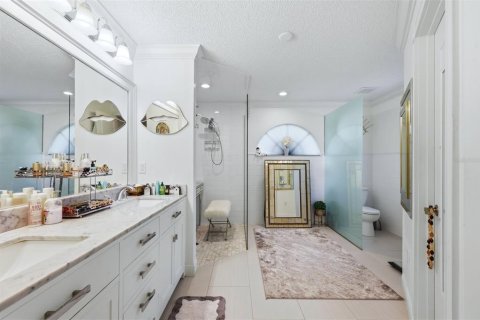 House in Sarasota, Florida 3 bedrooms, 199.74 sq.m. № 2420300 - photo 26