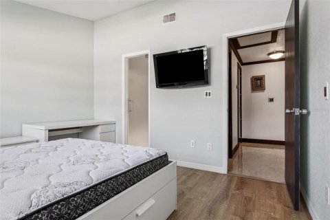 Adosado en venta en Tampa, Florida, 2 dormitorios, 103.77 m2 № 1910701 - foto 17