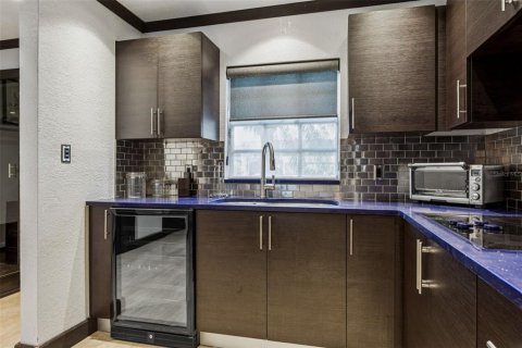 Adosado en venta en Tampa, Florida, 2 dormitorios, 103.77 m2 № 1910701 - foto 7