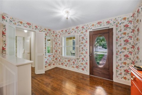 House in Lakeland, Florida 4 bedrooms, 284.93 sq.m. № 2147971 - photo 4