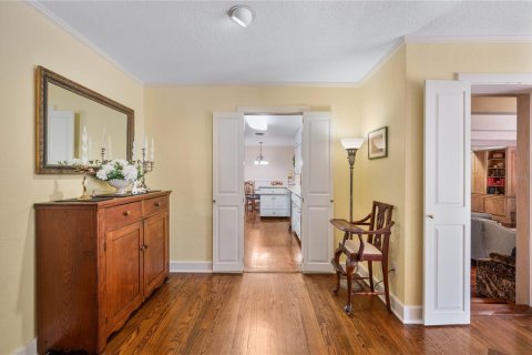 House in Lakeland, Florida 4 bedrooms, 284.93 sq.m. № 2147971 - photo 16