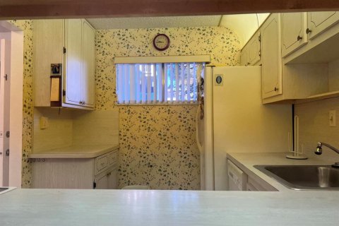 Купить кондоминиум в Лейк-Уорт, Флорида 4 комнаты, 100.33м2, № 2086217 - фото 7