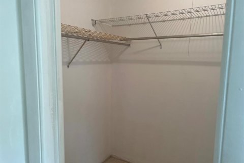 Купить кондоминиум в Лейк-Уорт, Флорида 4 комнаты, 100.33м2, № 2086217 - фото 13