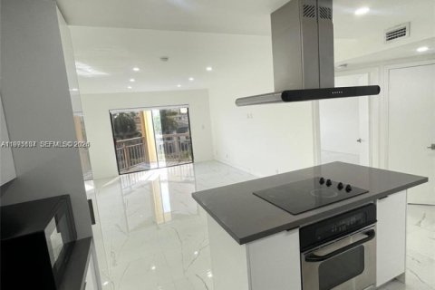 Снять в аренду кондоминиум в Дорал, Флорида 1 спальня, 65.96м2, № 2032728 - фото 3