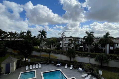 Снять в аренду кондоминиум в Дорал, Флорида 1 спальня, 65.96м2, № 2032728 - фото 10