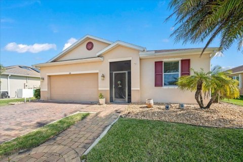 House in Sebastian, Florida 4 bedrooms, 184.23 sq.m. № 1539174 - photo 1