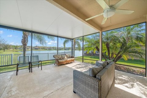 House in Sebastian, Florida 4 bedrooms, 184.23 sq.m. № 1539174 - photo 16