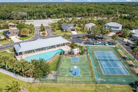 House in Sebastian, Florida 4 bedrooms, 184.23 sq.m. № 1539174 - photo 6