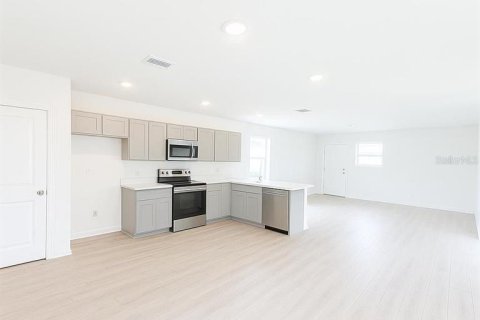 Villa ou maison à vendre à Sarasota, Floride: 2 chambres, 115.29 m2 № 2396617 - photo 4