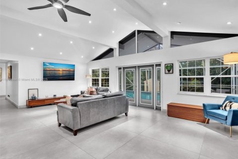 House in Davie, Florida 3 bedrooms, 165.27 sq.m. № 1887769 - photo 6