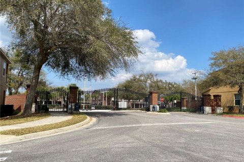 Townhouse in Sanford, Florida 3 bedrooms, 111.76 sq.m. № 2379239 - photo 3