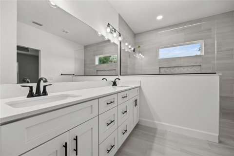 Casa en venta en Gainesville, Florida, 4 dormitorios, 167.22 m2 № 1526673 - foto 16
