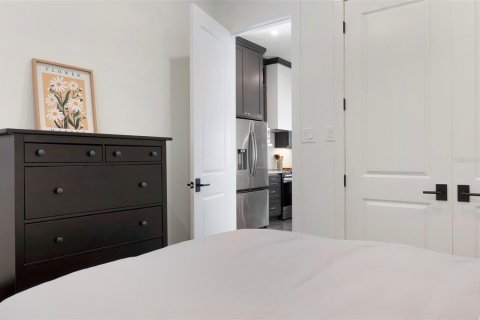 Villa ou maison à vendre à Saint Petersburg, Floride: 5 chambres, 258.92 m2 № 2358482 - photo 13