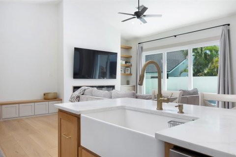 Villa ou maison à vendre à Saint Petersburg, Floride: 5 chambres, 258.92 m2 № 2358482 - photo 9