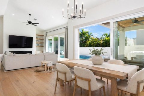 Villa ou maison à vendre à Saint Petersburg, Floride: 5 chambres, 258.92 m2 № 2358482 - photo 10