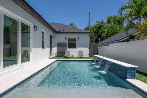 Villa ou maison à vendre à Saint Petersburg, Floride: 5 chambres, 258.92 m2 № 2358482 - photo 22