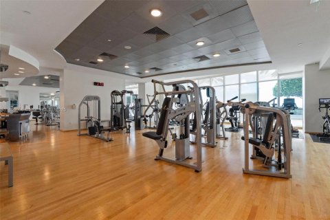 Copropriété à louer à Miami, Floride: 2 chambres, 135.64 m2 № 1948351 - photo 30