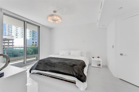 Copropriété à louer à Miami, Floride: 2 chambres, 135.64 m2 № 1948351 - photo 15