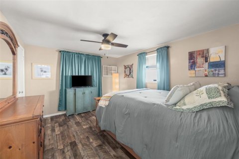 House in Holiday, Florida 2 bedrooms, 128.86 sq.m. № 2430817 - photo 23