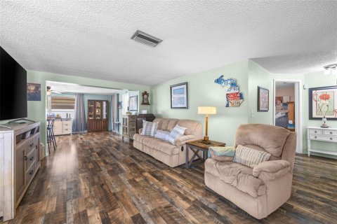 House in Holiday, Florida 2 bedrooms, 128.86 sq.m. № 2430817 - photo 11