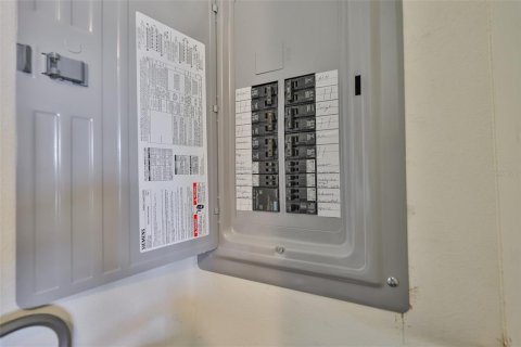 Снять в аренду кондоминиум в Сан-Сити-Центр, Флорида 7 комнат, 91.42м2, № 1916494 - фото 27