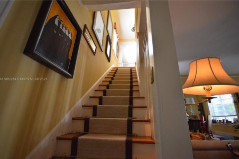 Immobilier commercial à vendre à Miami, Floride № 1890805 - photo 8