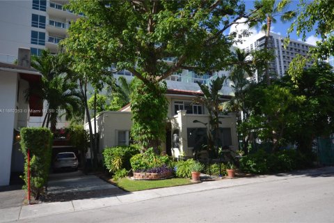 Immobilier commercial à vendre à Miami, Floride № 1890805 - photo 2
