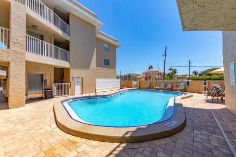 Condominio en alquiler en Belleair Beach, Florida, 2 dormitorios, 98.94 m2 № 1842242 - foto 25