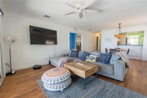 Condominio en alquiler en Belleair Beach, Florida, 2 dormitorios, 98.94 m2 № 1842242 - foto 7