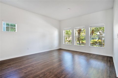 House in Ruskin, Florida 4 bedrooms, 282.24 sq.m. № 2208635 - photo 7
