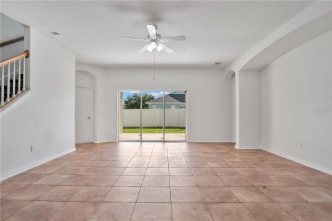 House in Ruskin, Florida 4 bedrooms, 282.24 sq.m. № 2208635 - photo 9