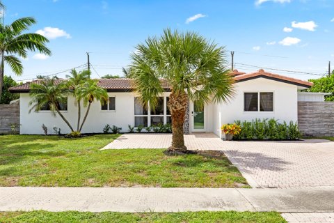 Villa ou maison à Fort Lauderdale, Floride 3 chambres, 124.02 m2 № 2439295