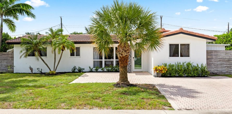 Villa ou maison à Fort Lauderdale, Floride 3 chambres, 124.02 m2 № 2439295
