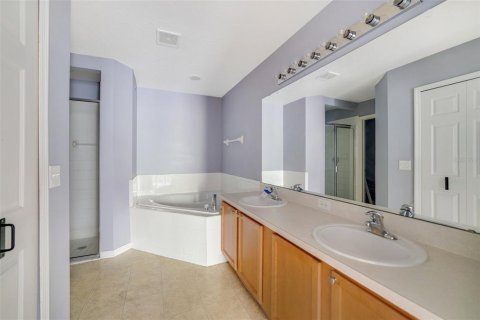 Купить виллу или дом в Киссимми, Флорида 8 комнат, 168.99м2, № 2322627 - фото 11