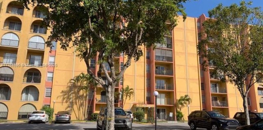 Condominio en Miami, Florida, 1 dormitorio № 1704881