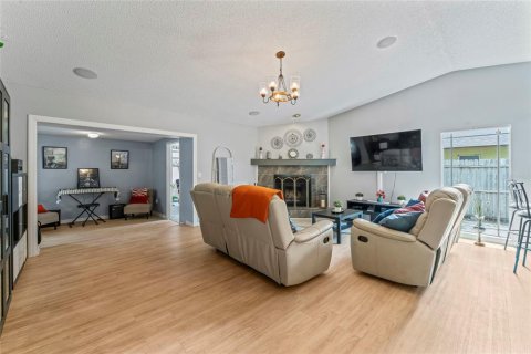House in Tampa, Florida 4 bedrooms, 182.09 sq.m. № 1826279 - photo 26